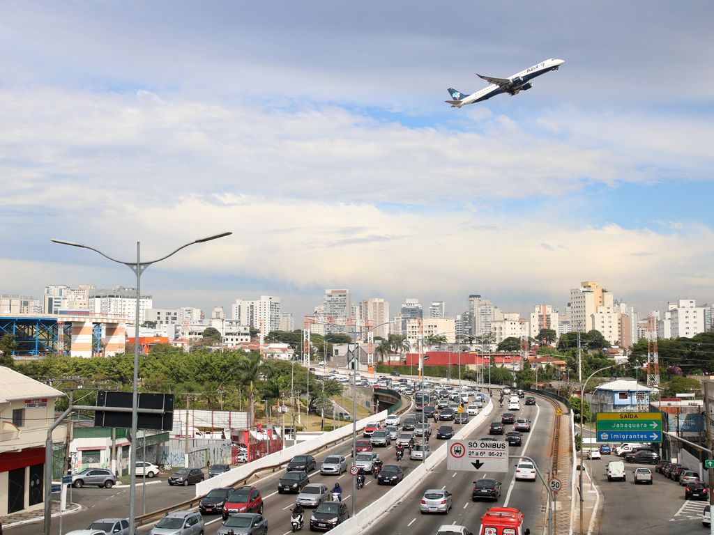Barulho de aviões: pra quem reclamar?