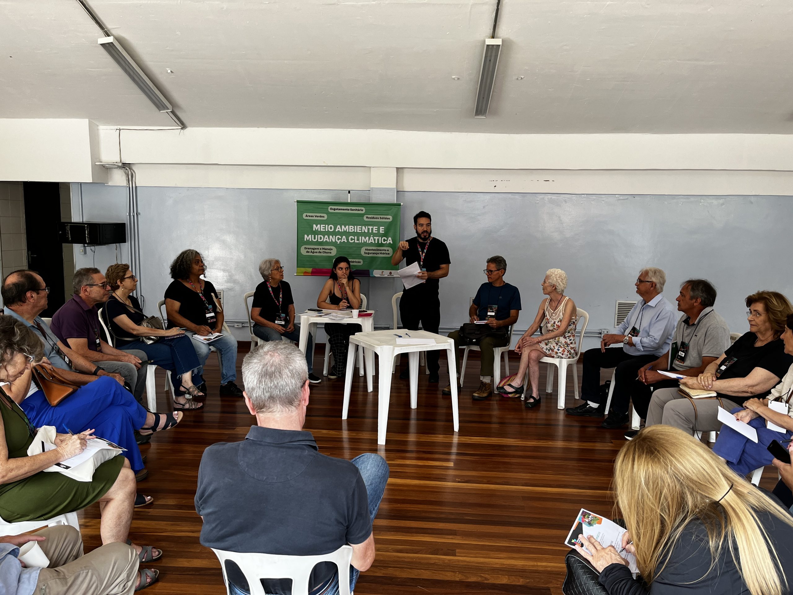 Em debate sobre futuro da capital, sociedade civil sugere aperfeiçoar reciclagem