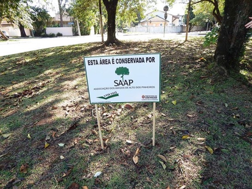 Praças adotadas no Alto de Pinheiros